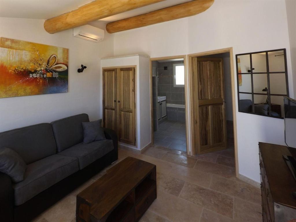 Mas Dansavan Chambres D'Hotes Oppede Bagian luar foto