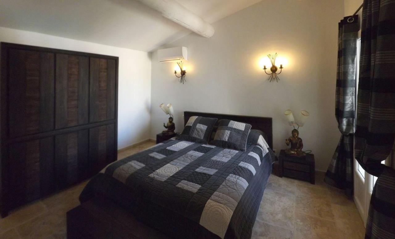 Mas Dansavan Chambres D'Hotes Oppede Bagian luar foto